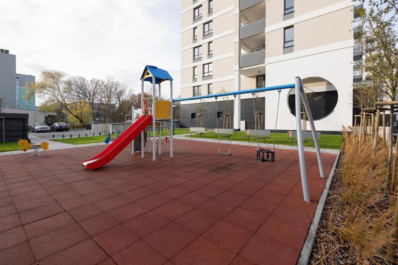 Apartamenty Platany Z Parkingiem By Noclegi Renters Kolobrzeg Ngoại thất bức ảnh