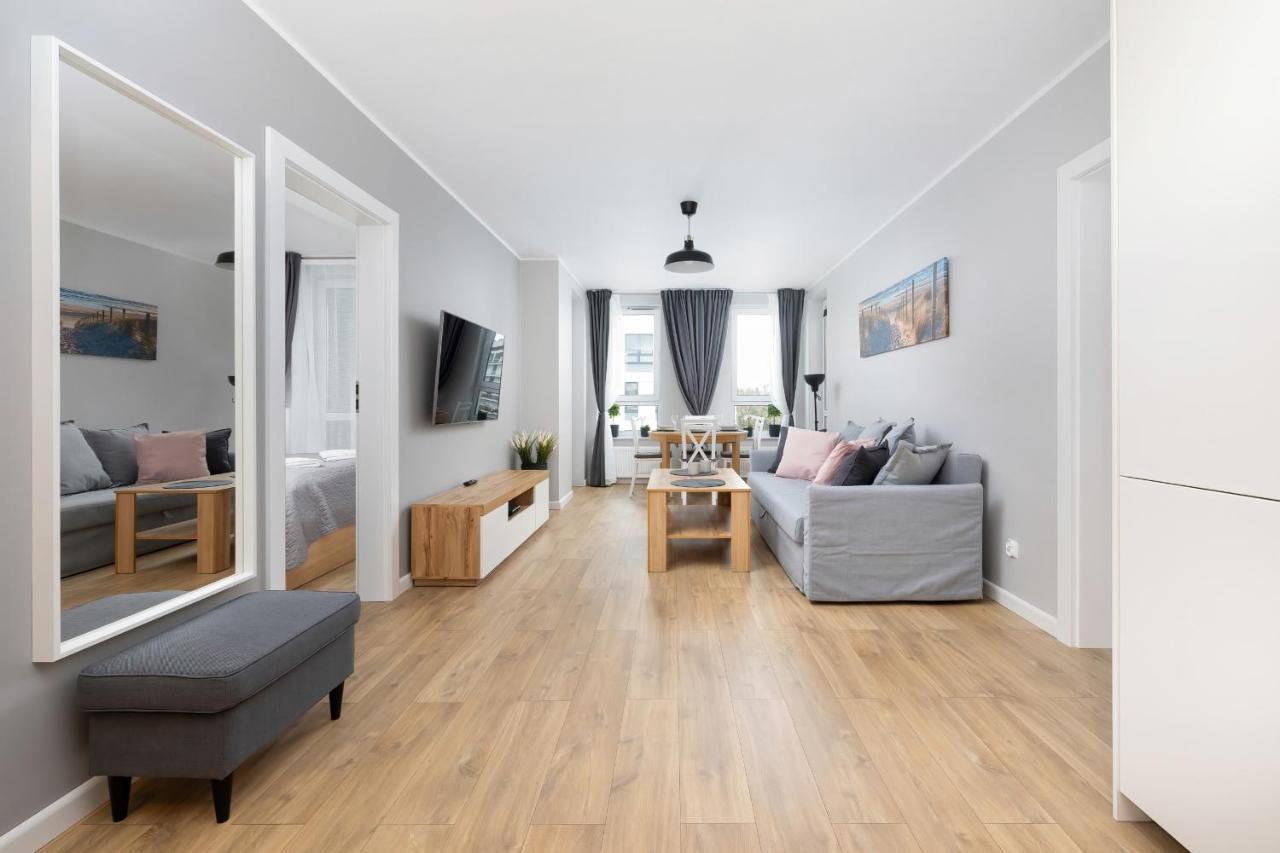Apartamenty Platany Z Parkingiem By Noclegi Renters Kolobrzeg Ngoại thất bức ảnh