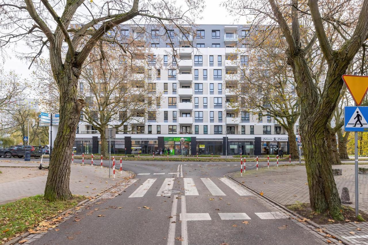 Apartamenty Platany Z Parkingiem By Noclegi Renters Kolobrzeg Ngoại thất bức ảnh