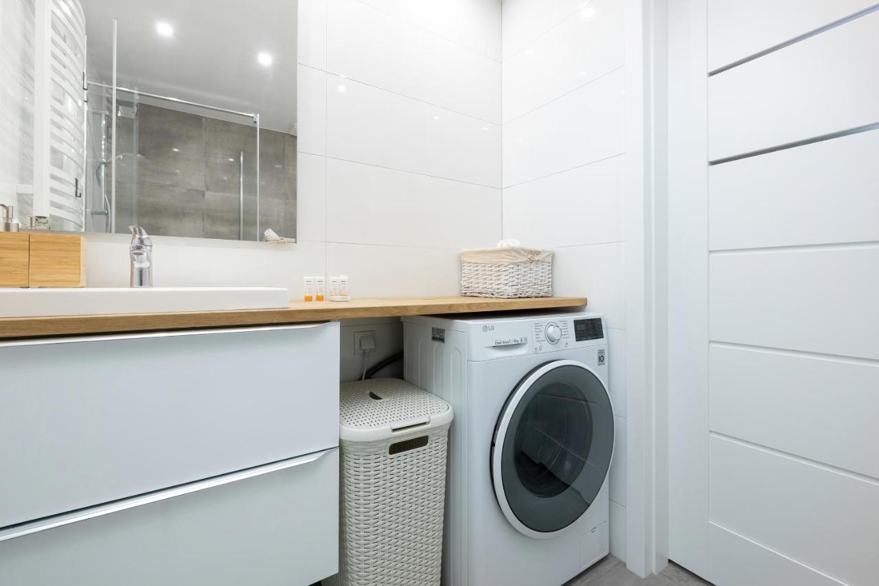 Apartamenty Platany Z Parkingiem By Noclegi Renters Kolobrzeg Ngoại thất bức ảnh